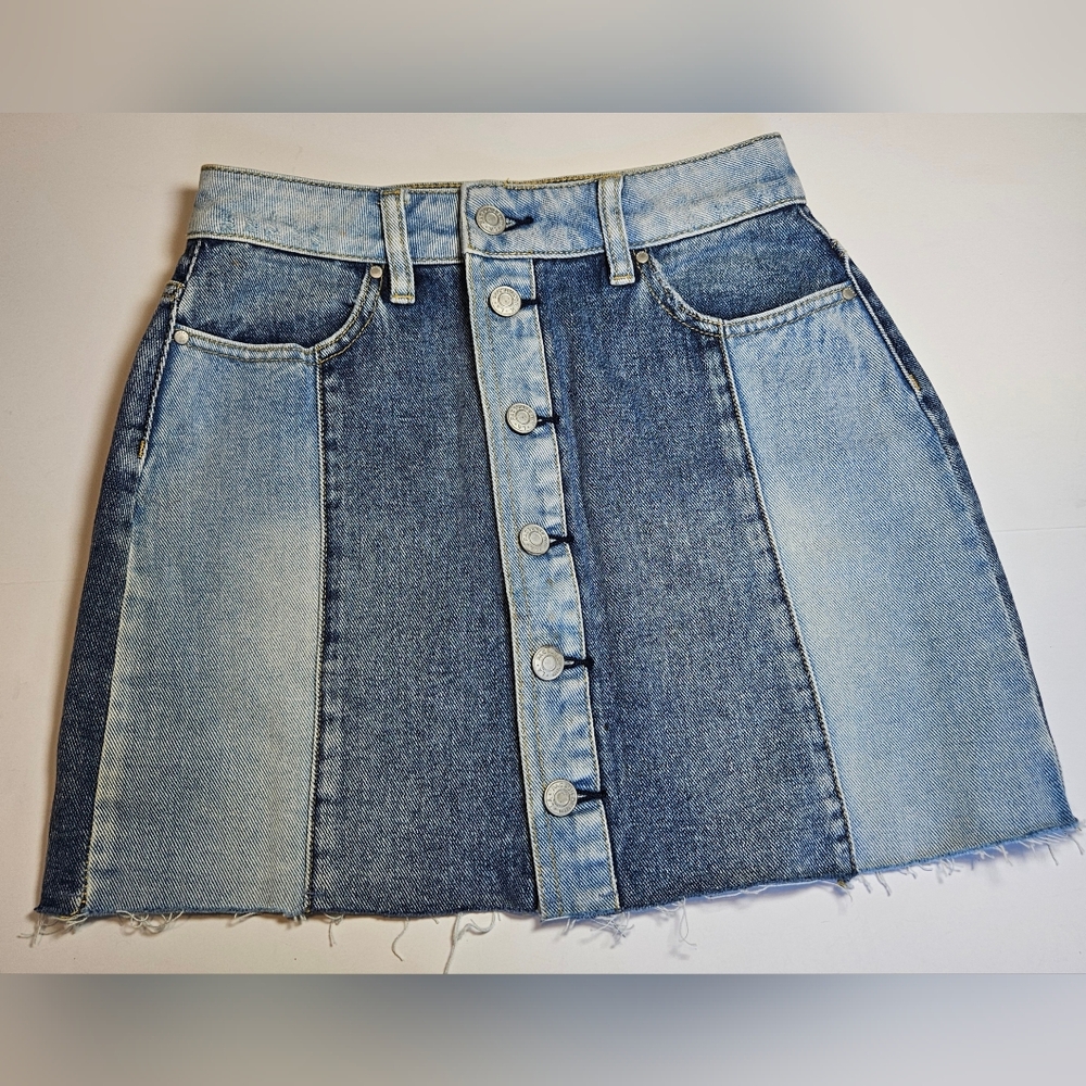 PacSun, Denim, Button Up, A-line, Mini Skirt. Size 25